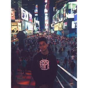 Meet your Posher, Nicholas